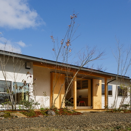 南北に広がる茶ノ間　FLAT HOUSEメイン画像