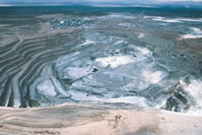 米・カリフォルニア州ボロン市のホウ酸塩採掘現場